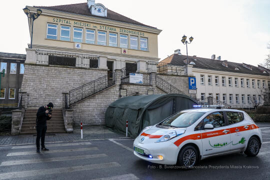 bs-grudnia 06, 2020-033a2564.jpg-Mikołaj, Szpital,  Dzieci