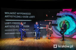 bs_201210_2637.jpg-Stan wolności artystycznej osób LGBTI