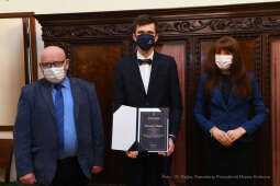 03jpg.jpg-stypendia im. Juliusza Lae