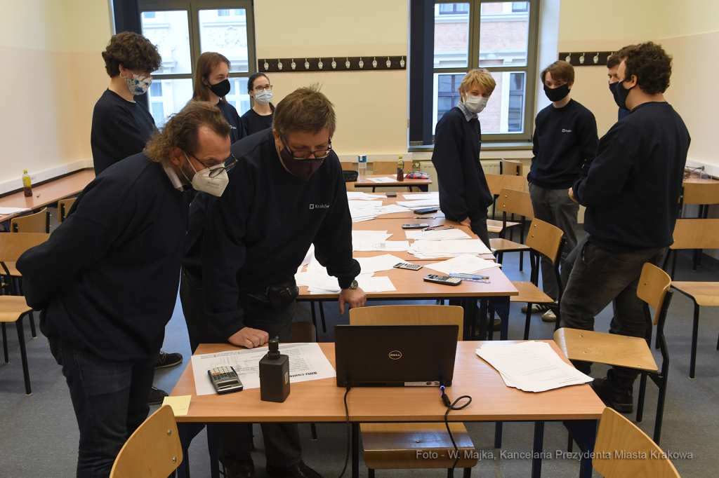 02jpg.jpg-Drużyna V LO  Autor: W. Majka