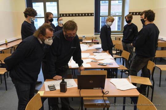 02jpg.jpg-Drużyna V LO