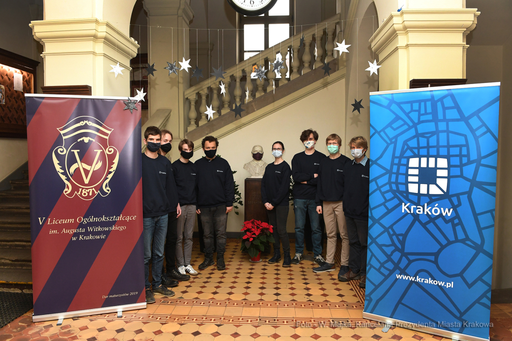 07jpg.jpg-Drużyna V LO  Autor: W. Majka