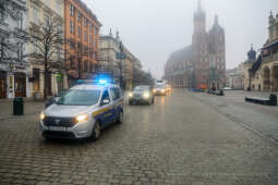 bs_201220_2856.jpg-Wigilia dla Bezdomnych, Kulig, Kościuszko, Rynek