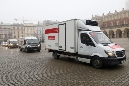 bs_201220_3017.jpg-Wigilia dla Bezdomnych, Kulig, Kościuszko, Rynek