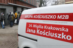 bs_201220_3054.jpg-Wigilia dla Bezdomnych, Kulig, Kościuszko, Rynek