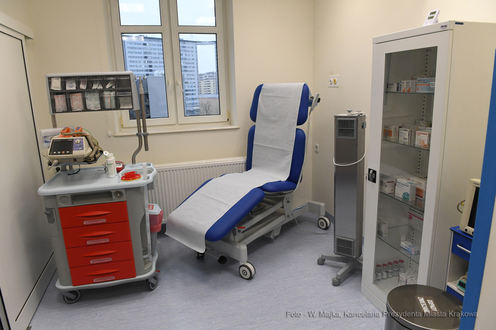 11jpg.jpg-Szpital Narutowicza  Autor: W. Majka