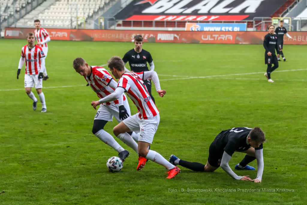 bs-stycznia 01, 2021-033a3721.jpg-Cracovia, Kozioł, Trening, Nowy Rok  Autor: B. Świerzowski