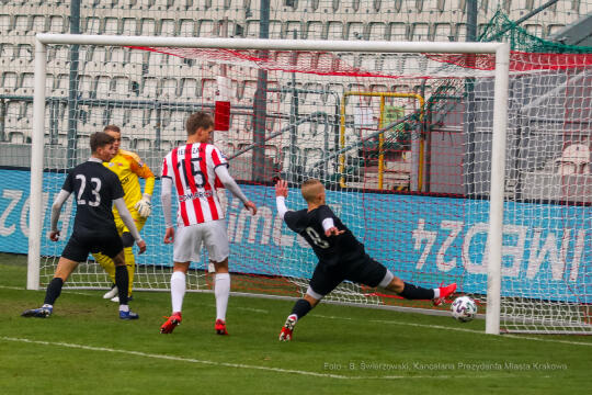 bs-stycznia 01, 2021-033a3737.jpg-Cracovia, Kozioł, Trening, Nowy Rok