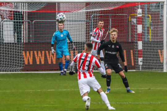 bs-stycznia 01, 2021-033a3755.jpg-Cracovia, Kozioł, Trening, Nowy Rok