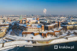 jg1_210118_krpl_-4.jpg-Zima, Śnieg, Dron, Wawel