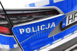 03jpg.jpg-samochody dla Policji
