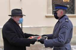 10jpg.jpg-samochody dla Policji