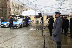 11jpg.jpg-samochody dla Policji