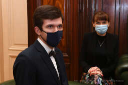 05jpg.jpg-Spotkanie laureatami stypendium Prezydenta Miasta Krakowa im. Juljusza Lae