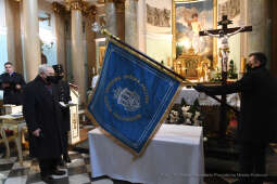 11jpg.jpg-Ceremonia nadania sztandaru  Wodociągom Miasta Krakowa SA