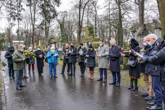 bs_210305_00087.jpg-Ks. Musiał, Piaskowski