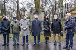 bs_210305_00126.jpg-Ks. Musiał, Piaskowski