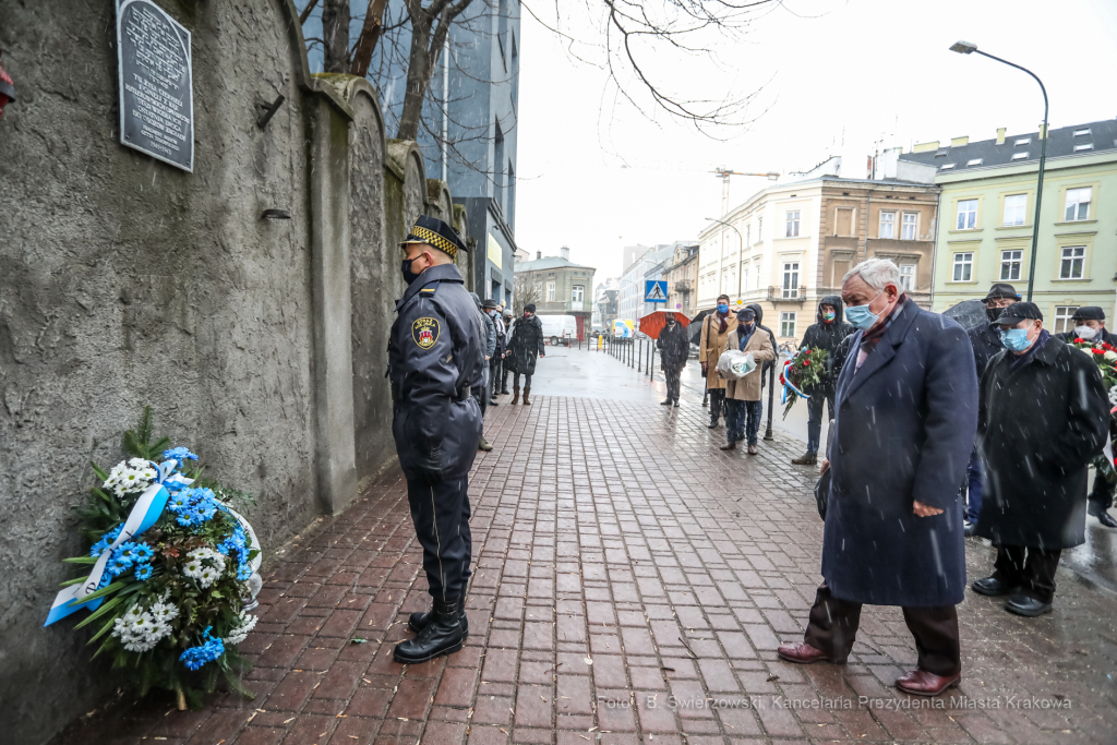 bs_210312_2378.jpg-Marsz, Kwiaty, Majchrowski, Likwidacja Getta  Autor: B. Świerzowski