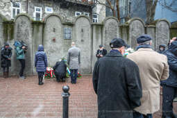 bs_210312_2402.jpg-Marsz, Kwiaty, Majchrowski, Likwidacja Getta