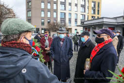 bs_210312_8176.jpg-Marsz, Kwiaty, Majchrowski, Likwidacja Getta