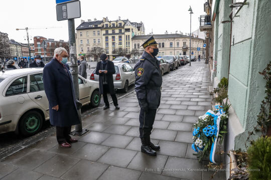 bs_210312_8208.jpg-Marsz, Kwiaty, Majchrowski, Likwidacja Getta