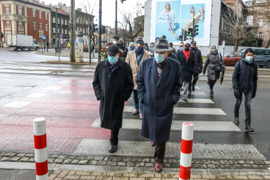 bs_210312_8309.jpg-Marsz, Kwiaty, Majchrowski, Likwidacja Getta