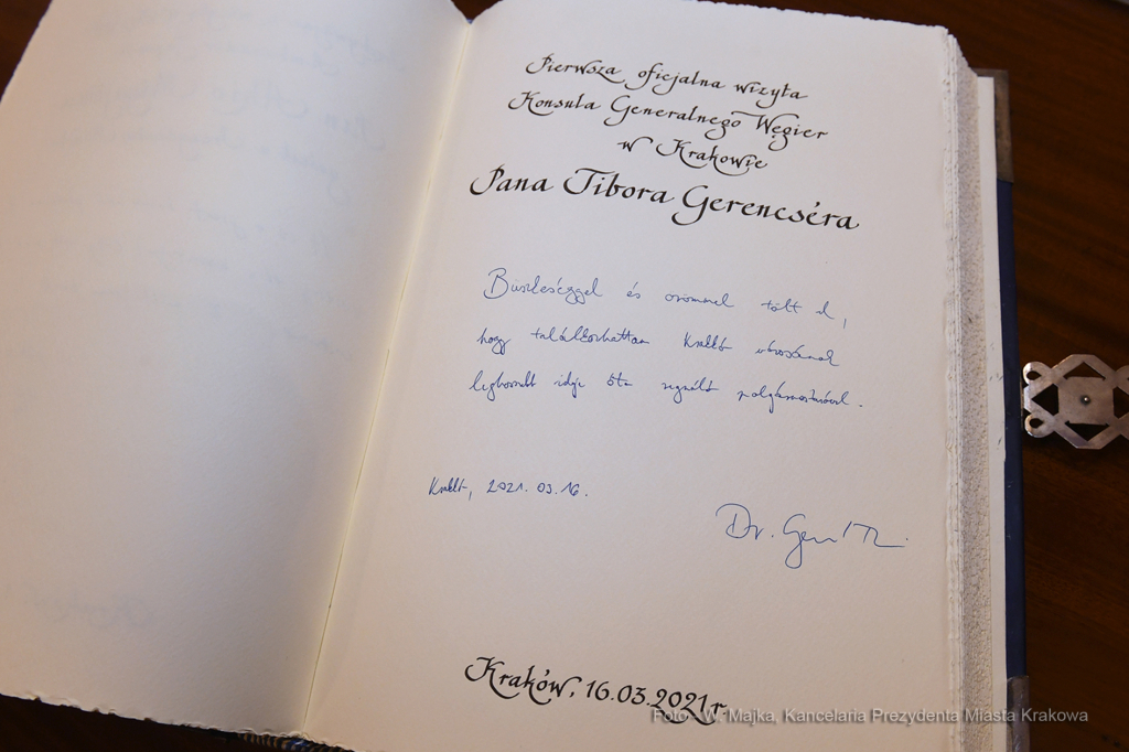 09jpg.jpg-Spotkanie z Konsulem Generalnym Węgier Tiborem Gerencsér  Autor: W. Majka