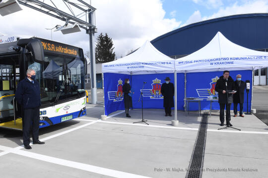 07jpg.jpg-przekazanie autobusów elektrycznych