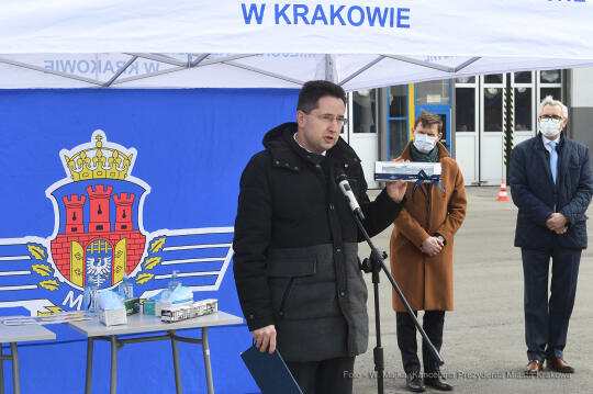 08jpg.jpg-przekazanie autobusów elektrycznych