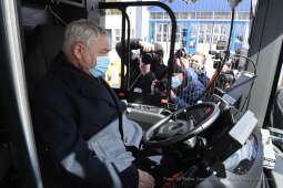 15jpg.jpg-przekazanie autobusów elektrycznych