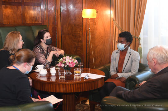 04jpg.jpg-Spotkania z nową stypendystką programu ICORN Aaiun Nin