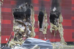 zdjęcie 12.04.2021, 14 09 17.jpg-Rozbiórka uszkodzonych budynków Archiwum UMK