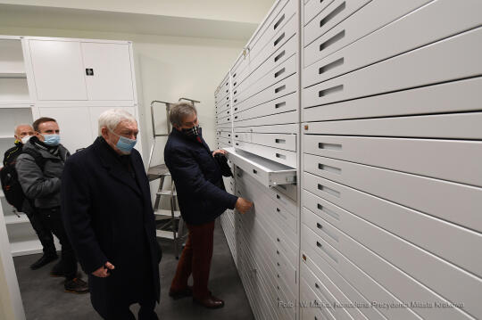 019jpg.jpg-2021_0415 Wizyta gospodarska w Pałacu Krzysztofory oraz w Domu pod Krzyżem