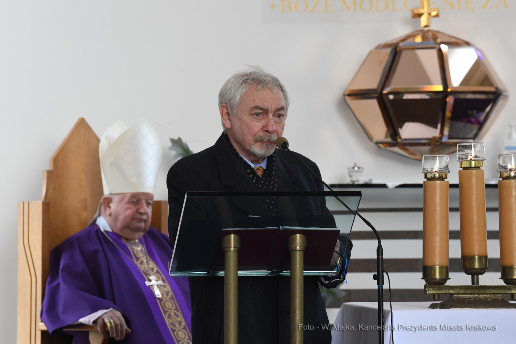 011jpg.jpg-Pogrzeb Stanisłąwa Dziedzica  Autor: W. Majka