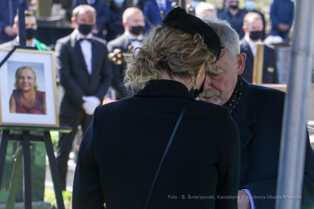 bs_210427_1228.jpg-Pogrzeb, Grażyna Leja, Majchrowski  Autor: B. Świerzowski