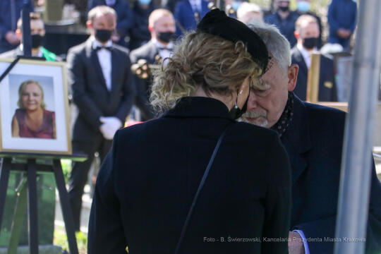 bs_210427_1228.jpg-Pogrzeb, Grażyna Leja, Majchrowski