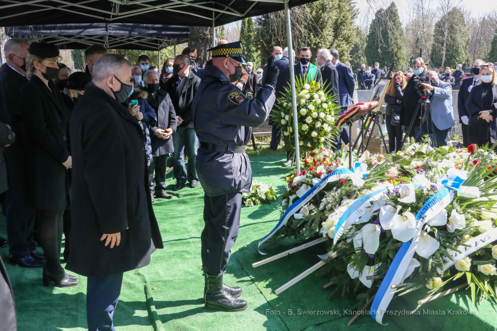 bs_210427_1383.jpg-Pogrzeb, Grażyna Leja, Majchrowski  Autor: B. Świerzowski