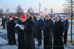 bs_210427_1412.jpg-Centrum JPII, Majchrowski, Iluminacja