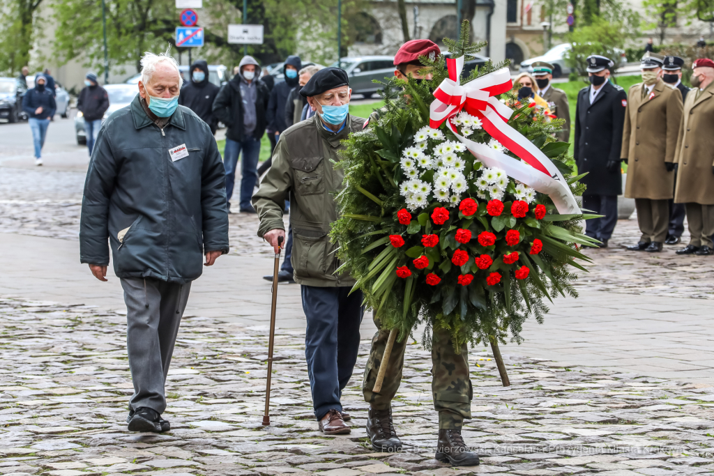 bs_210503_1998.jpg-3 maja  Autor: B. Świerzowski