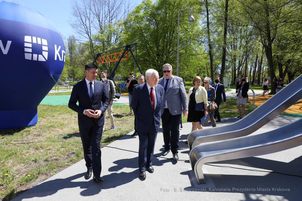 bs_210510_2891.jpg-Ogród Doświadczeń, Piotr Gój, Majchrowski  Autor: B. Świerzowski