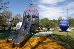 bs_210510_2902.jpg-Ogród Doświadczeń, Piotr Gój, Majchrowski