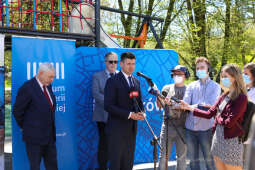 bs_210510_2920.jpg-Ogród Doświadczeń, Piotr Gój, Majchrowski