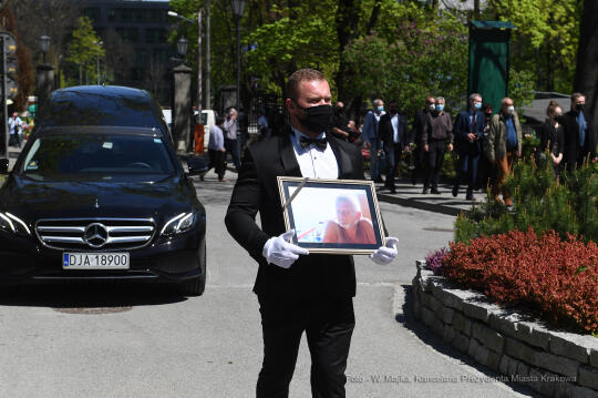 001jpg.jpg-Kraków pożegnał Bronisława Cieślaka