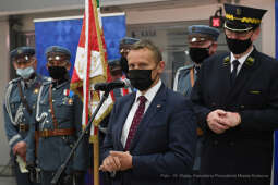 003jpg.jpg-Piłsudski patronem dworca Kraków