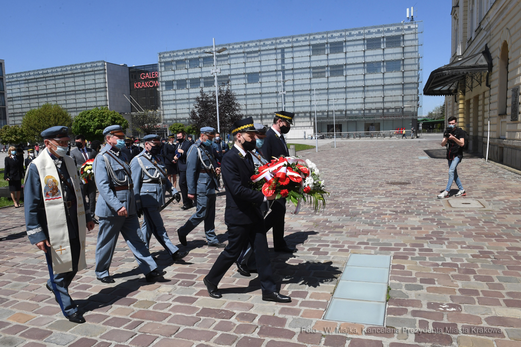 012jpg.jpg-Piłsudski patronem dworca Kraków  Autor: W. Majka