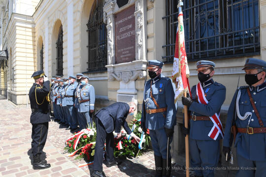 018jpg.jpg-Piłsudski patronem dworca Kraków