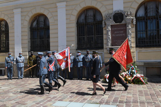 022jpg.jpg-Piłsudski patronem dworca Kraków