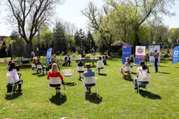 bs_210511_2974.jpg-Hoover Table,Parkowa,Sabatowicz