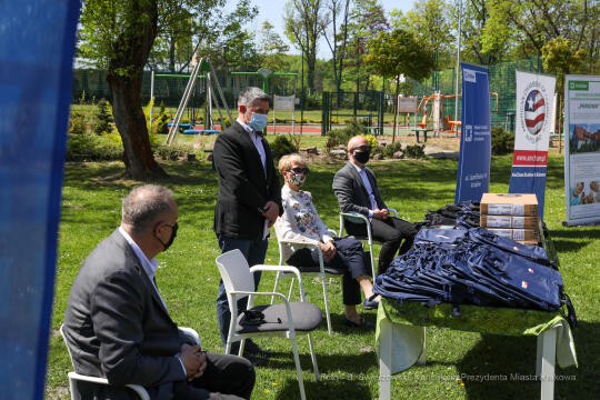 bs_210511_2997.jpg-Hoover Table,Parkowa,Sabatowicz