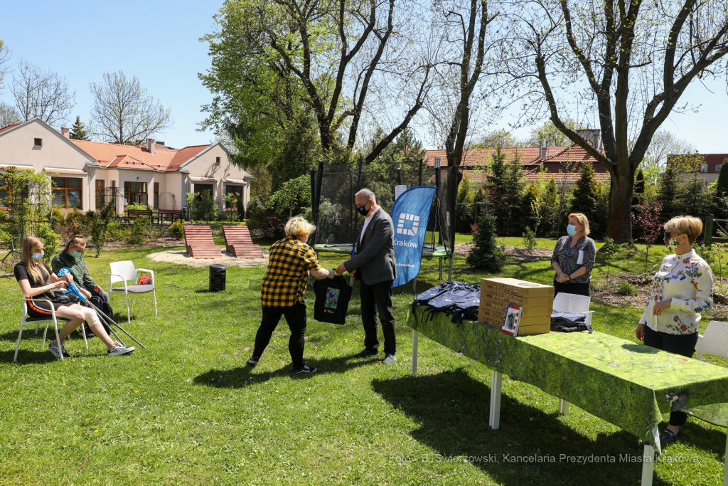 bs_210511_3033.jpg-Hoover Table,Parkowa,Sabatowicz  Autor: B. Świerzowski